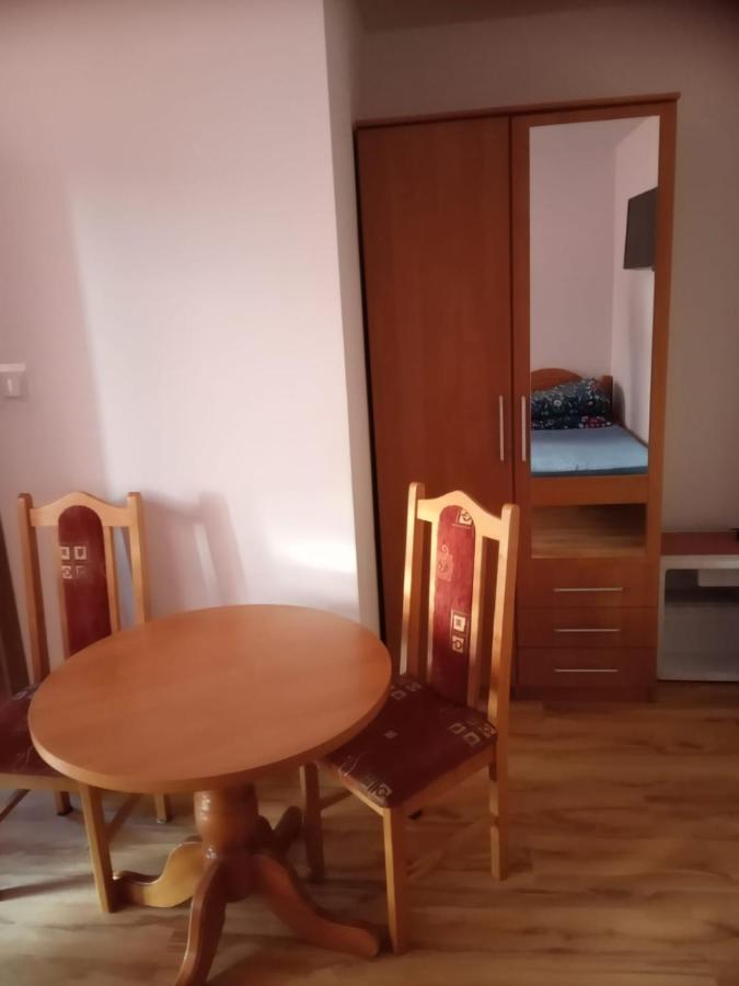 Pokoje Goscinne Tomasz Miedzywodzie Bagian luar foto