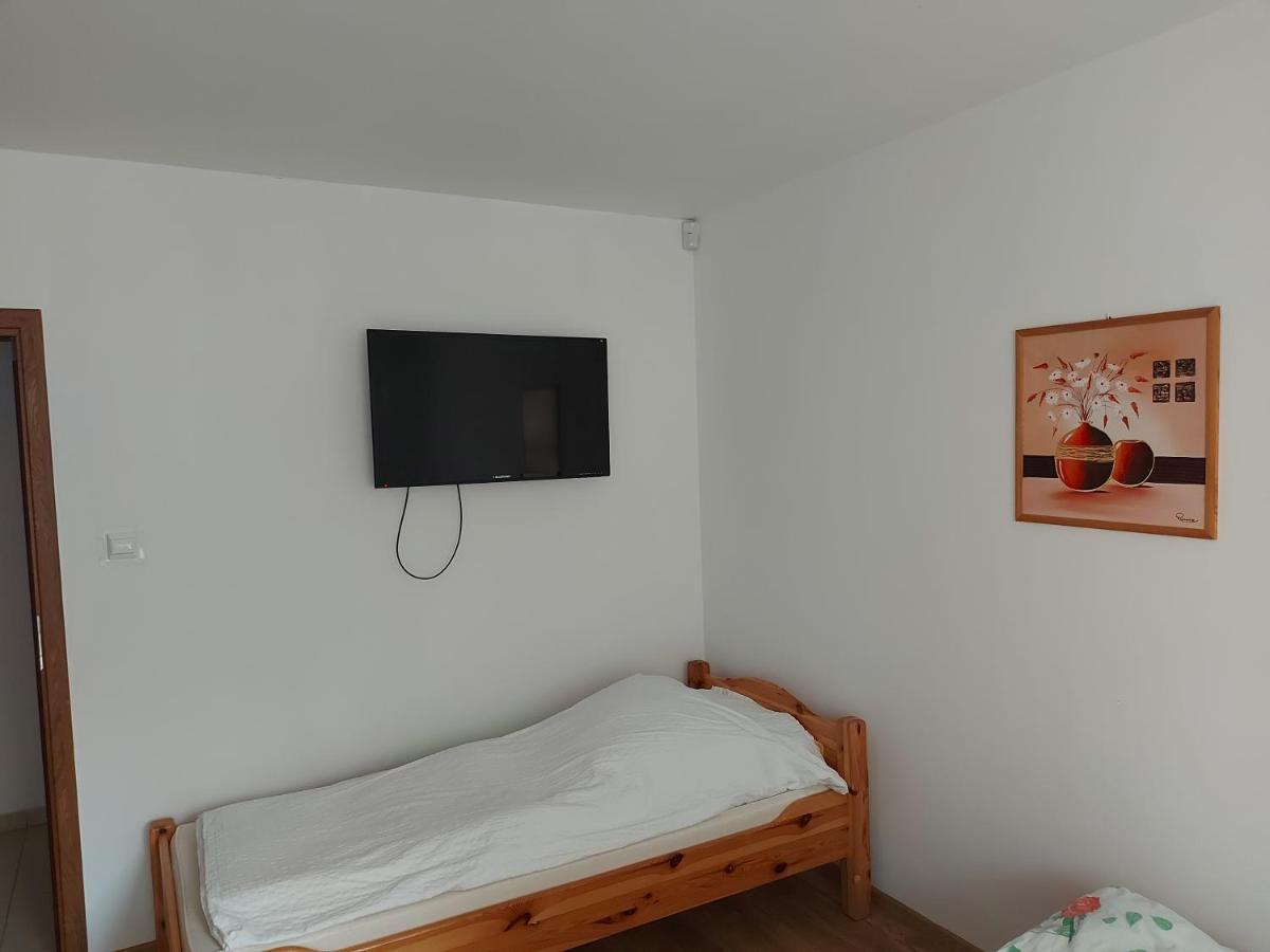Pokoje Goscinne Tomasz Miedzywodzie Bagian luar foto