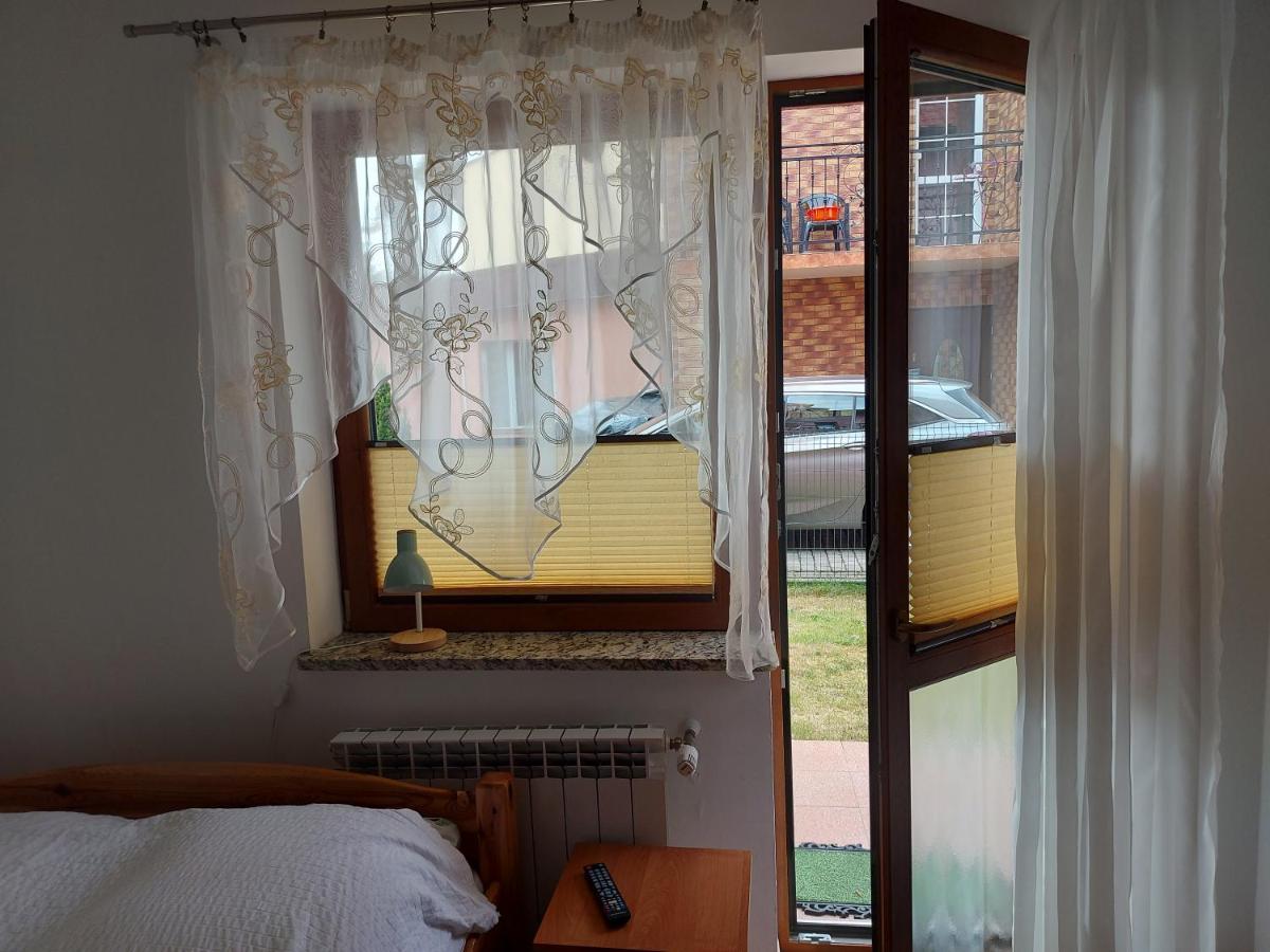 Pokoje Goscinne Tomasz Miedzywodzie Bagian luar foto
