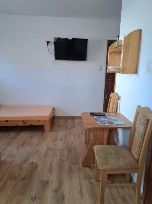Pokoje Goscinne Tomasz Miedzywodzie Bagian luar foto